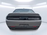 Used 2019 Dodge Challenger SXT image 4