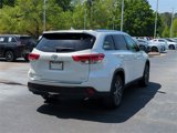 Used 2019 Toyota Highlander XLE image 5