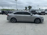 Used 2022 Kia Forte LXS image 2