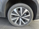 Used 2022 Volkswagen Taos SE image 3