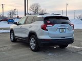 Used 2022 GMC Terrain SLE w/ Driver Convenience Package image 3