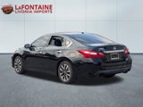 Used 2017 Nissan Altima 2.5 SV w/ Convenience Package image 3