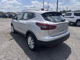 Used 2022 Nissan Rogue Sport SV image 3