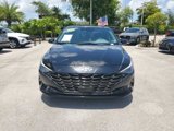 Certified 2022 Hyundai Elantra SEL w/ Convenience + Premium Package image 2