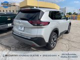 Used 2021 Nissan Rogue SV image 3