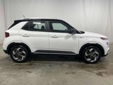 Used 2023 Hyundai Venue Limited image 2