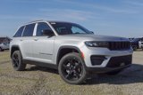 New 2025 Jeep Grand Cherokee Altitude image 4