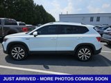Used 2022 Volkswagen Taos SE image 4