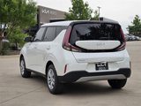 New 2025 Kia Soul LX image 3