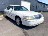 Used 2003 Lincoln Town Car Executive image 2
