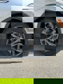 Certified 2022 Volkswagen Tiguan SE image 4