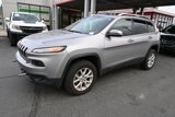 Used 2017 Jeep Cherokee Latitude w/ Cold Weather Group image 4