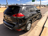 Used 2017 Nissan Rogue SV image 5
