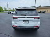Used 2023 Jeep Grand Cherokee Laredo image 4