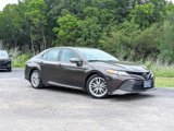 Used 2018 Toyota Camry XLE image 2