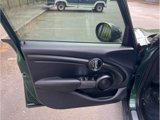Used 2016 MINI Cooper 4-Door Hardtop image 5