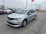 Used 2023 Chrysler Voyager LX image 4