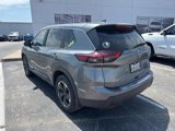 Used 2024 Nissan Rogue SV image 4