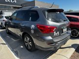 Used 2018 Nissan Pathfinder SV image 3