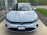 New 2025 Volkswagen Jetta SE image 2