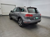 Used 2017 Volkswagen Touareg Wolfsburg Edition image 5