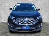 Certified 2022 Ford Edge Titanium image 2