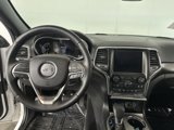 Used 2018 Jeep Grand Cherokee Altitude image 3