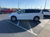 Used 2023 Chrysler Pacifica Touring-L image 3