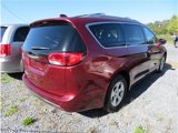 Used 2017 Chrysler Pacifica Touring-L Plus image 2
