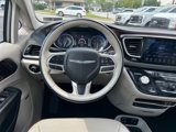 Used 2017 Chrysler Pacifica Limited image 5
