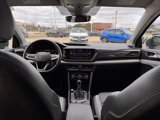 Certified 2022 Volkswagen Taos SEL w/ Panoramic Sunroof Package image 2