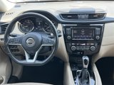 Used 2018 Nissan Rogue SL image 2