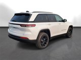 Used 2024 Jeep Grand Cherokee Altitude image 2