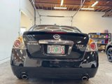 Used 2011 Nissan Altima 3.5 SR w/ 3.5SR Premium Pkg image 5