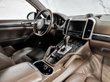 Used 2014 Porsche Cayenne Turbo image 5
