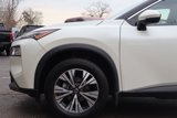 Used 2021 Nissan Rogue SV image 2