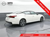 Used 2021 Nissan Altima 2.5 SR image 2