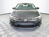 Used 2022 Toyota Corolla LE image 2
