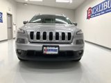 Used 2017 Jeep Cherokee Latitude image 4