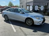Used 2016 Toyota Camry SE image 2