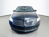 Used 2018 Lincoln MKT AWD image 4