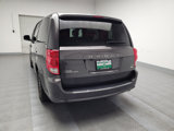 Used 2017 Dodge Grand Caravan SXT image 6