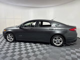 Used 2018 Ford Fusion SE image 4