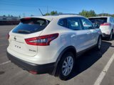 Used 2021 Nissan Rogue Sport SV image 4