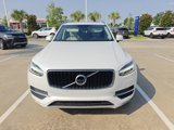 Used 2017 Volvo XC90 T6 Momentum w/ Vision Package image 2