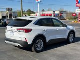 Used 2020 Ford Escape SE image 4
