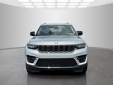 Certified 2022 Jeep Grand Cherokee Laredo w/ Luxury Tech Group I image 2