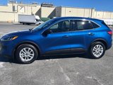 Certified 2022 Ford Escape SE w/ Cold Weather Package image 2