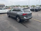 Used 2020 Volkswagen Tiguan SEL image 3