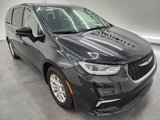 Used 2023 Chrysler Pacifica Touring-L image 2